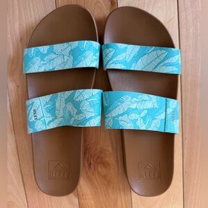 Reef Cushion Vista Slides